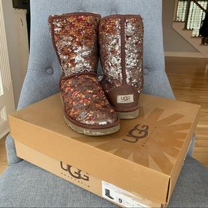Short Brown Silver Sequin Uggs Ugg Boots Size 9